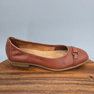 Clarks Flats Women's 7 M Brown Leather Lyrical Sky Slip On Career Comfort Shoes